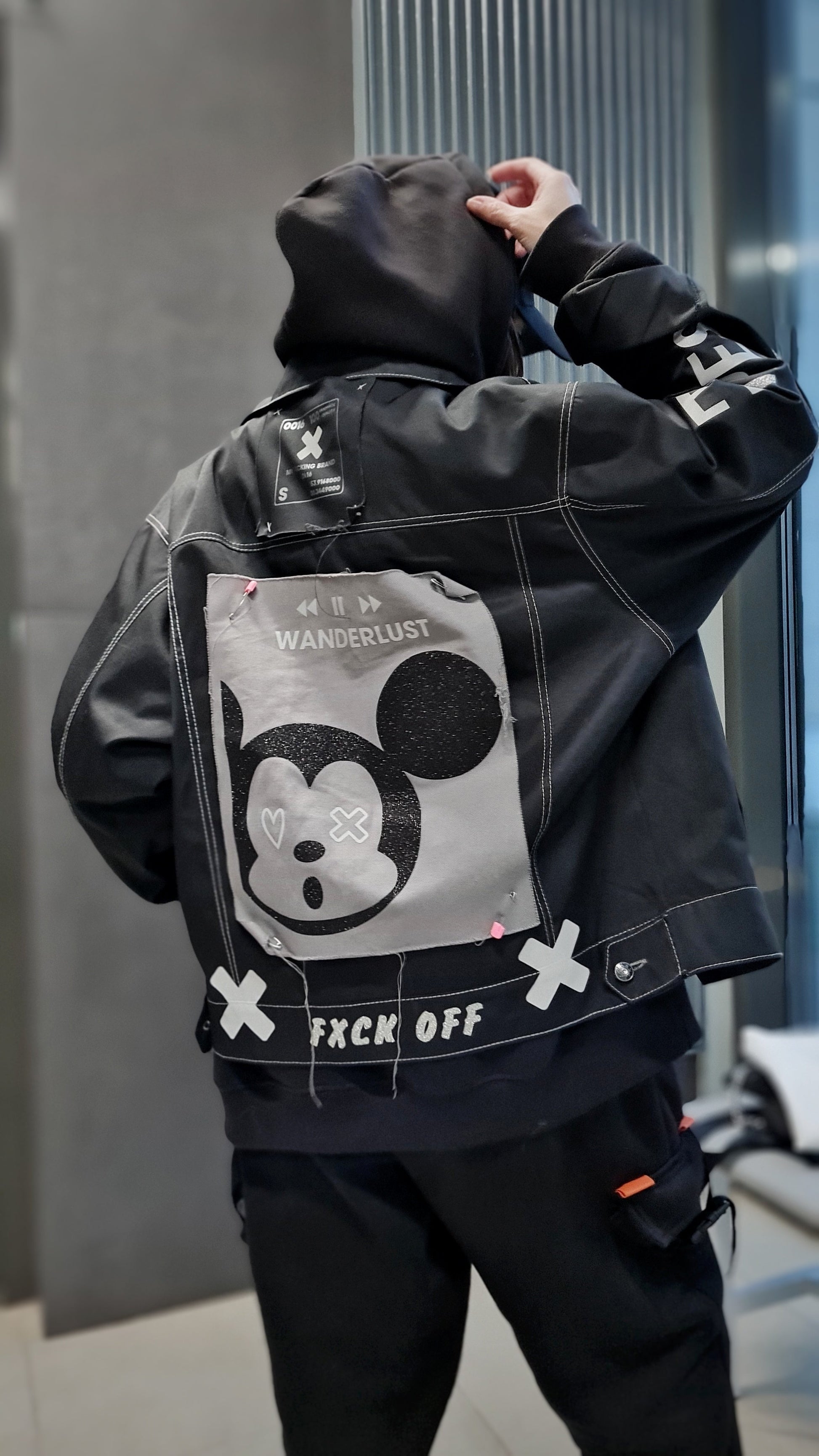 Oversized Jacket "MOOD NYLA" in Black - SPICYBEARS