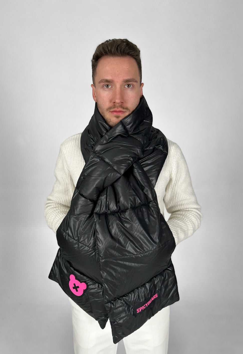 SPICYBEARS Padded Scarf with Fleece Hands Pockets | Black | Neon Pink - SPICYBEARS